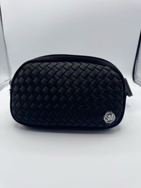 Quilted Black Women’s Belt Bag